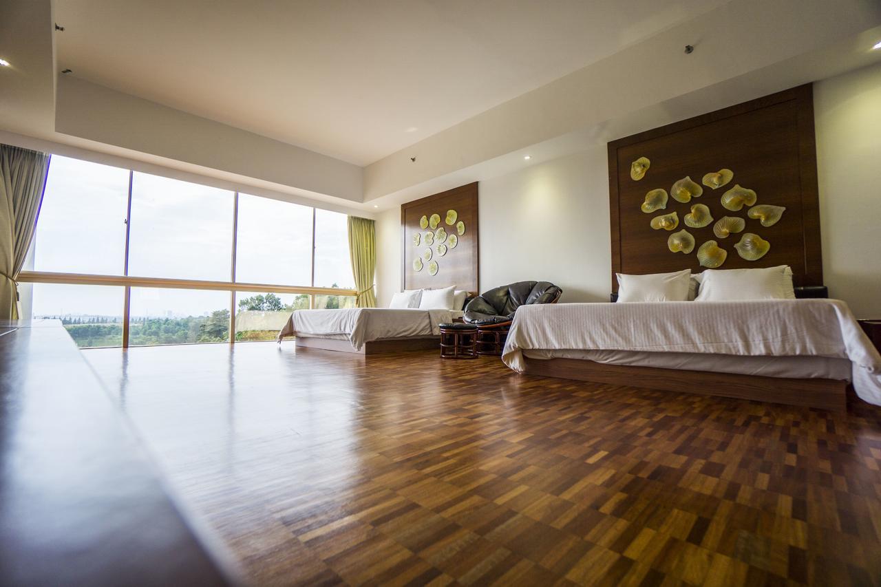 ג'והור בהרו Austin Heights Golf & Hotel Resort מראה חיצוני תמונה